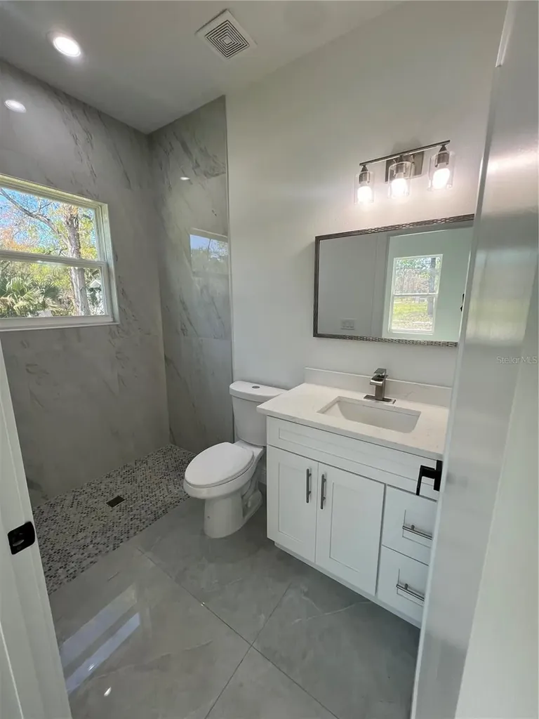 6425 Curtis Street Orlando FL 32807