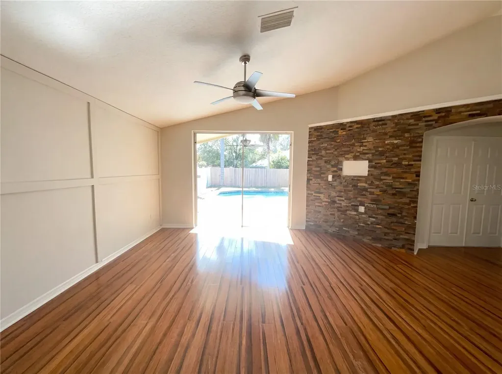 18915 Nest Fern Circle Tampa FL 33647