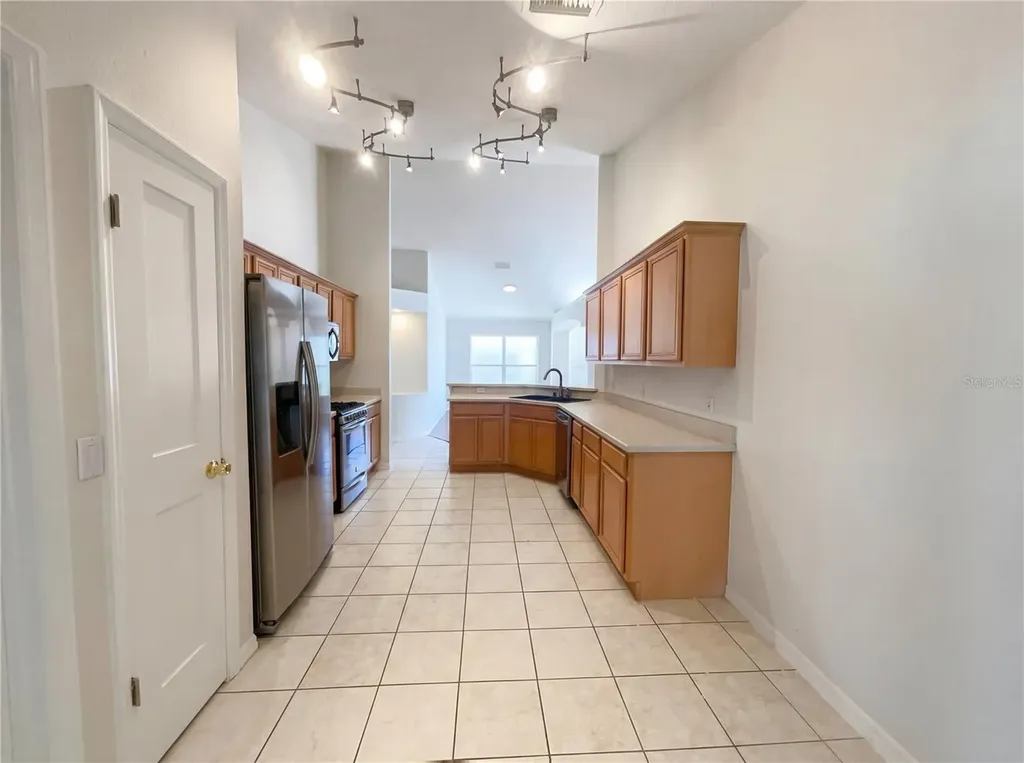 18915 Nest Fern Circle Tampa FL 33647