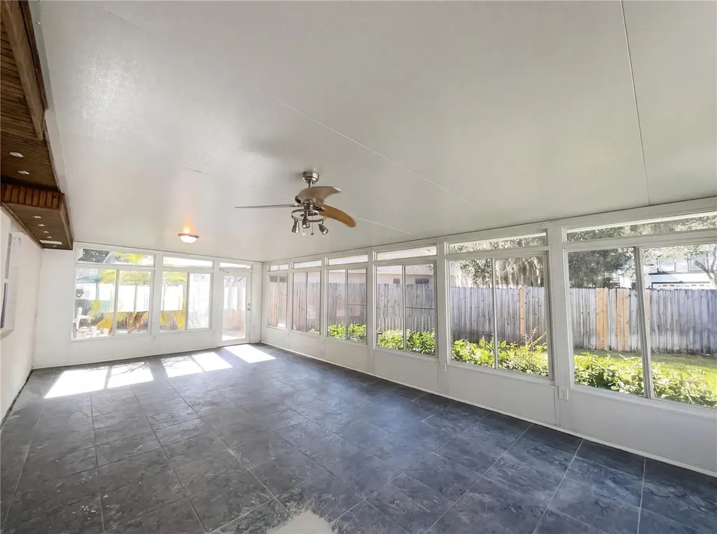 18915 Nest Fern Circle Tampa FL 33647