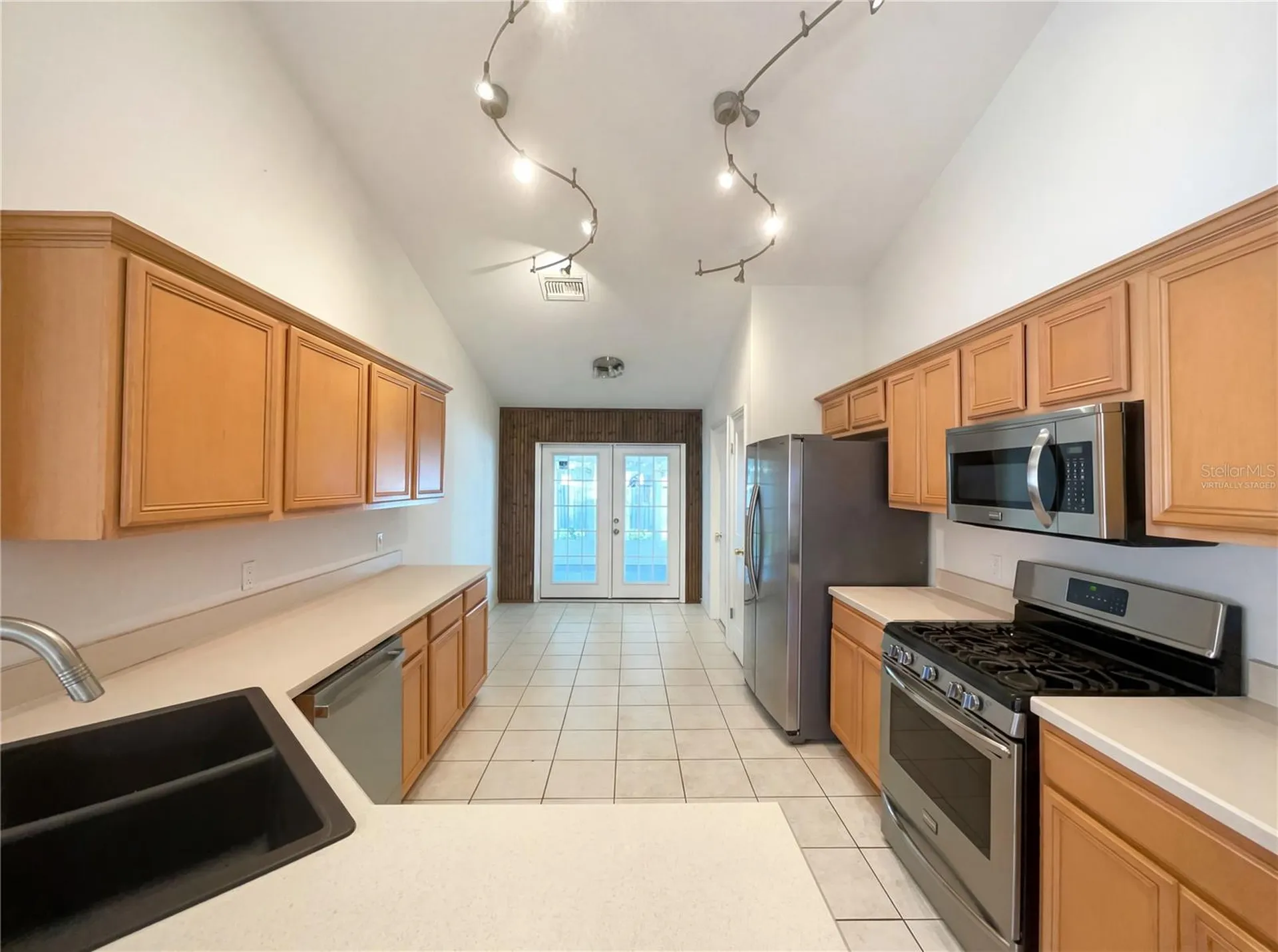 18915 Nest Fern Circle Tampa FL 33647