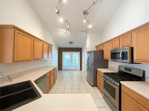 18915 Nest Fern Circle Tampa FL 33647