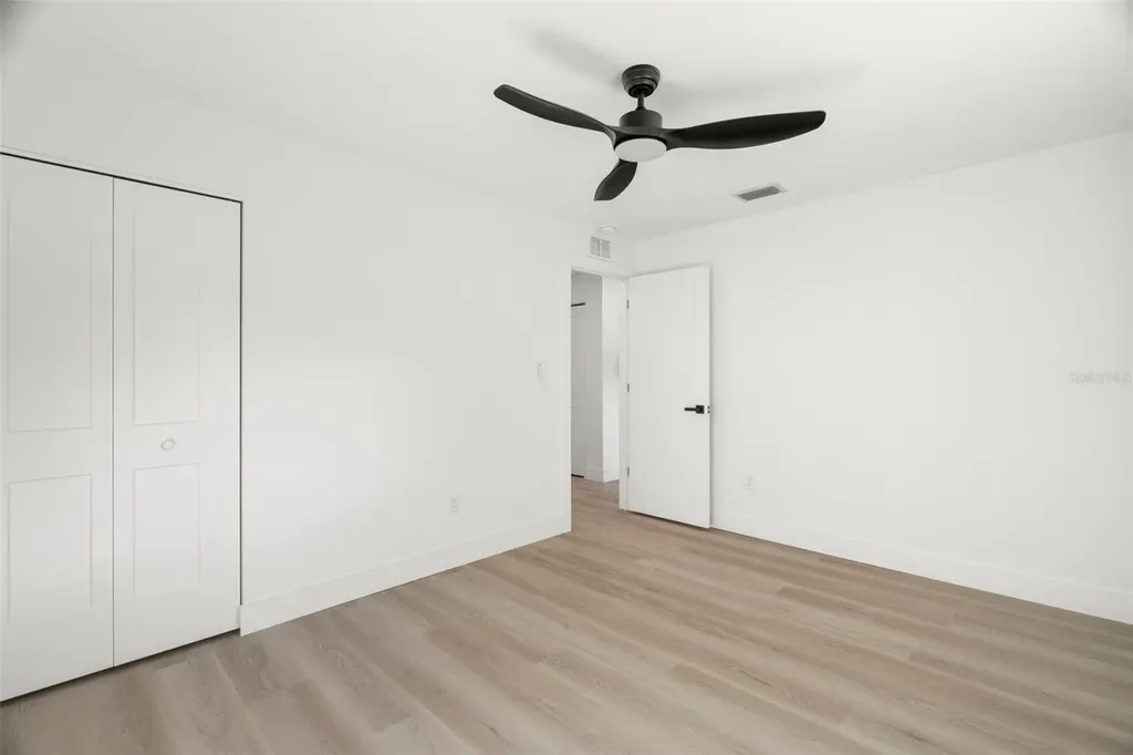 7211 Orpine Drive N St Petersburg FL 33702