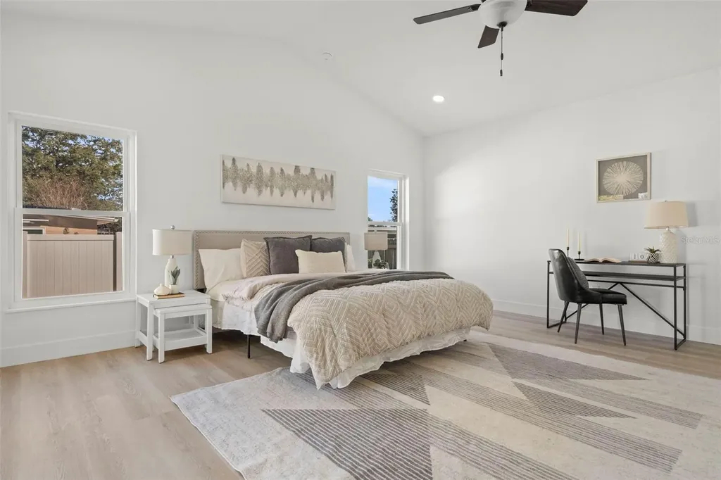 7211 Orpine Drive N St Petersburg FL 33702