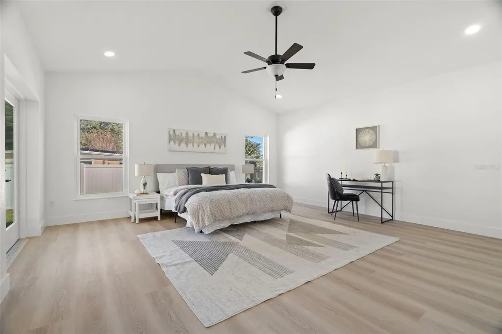 7211 Orpine Drive N St Petersburg FL 33702