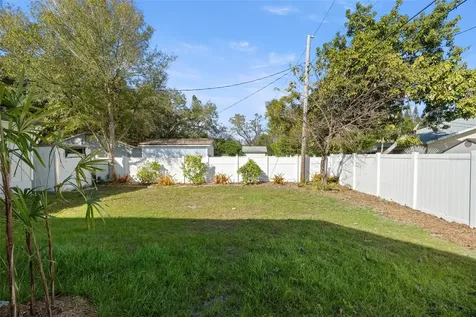 7211 Orpine Drive N St Petersburg FL 33702