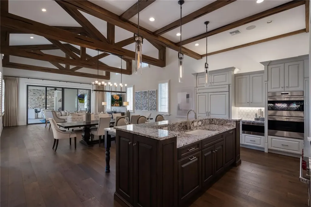 10443 Los Feliz Drive Golden Oak FL 32836