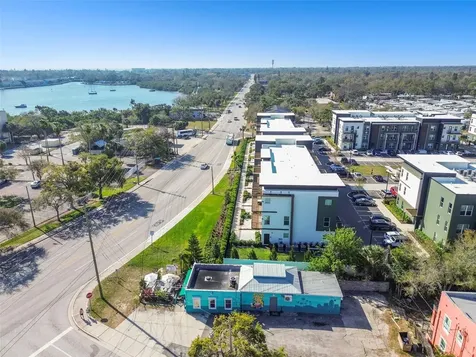 3007 6th Street S St Petersburg FL 33705