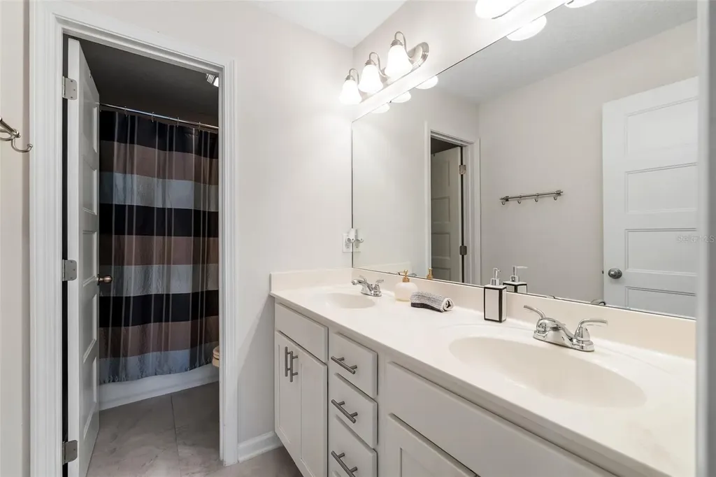 8249 NW 53rd Terrace Gainesville FL 32653