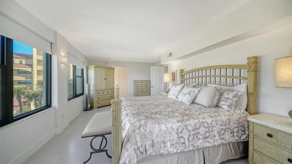 8764 Midnight Pass Road Sarasota FL 34242