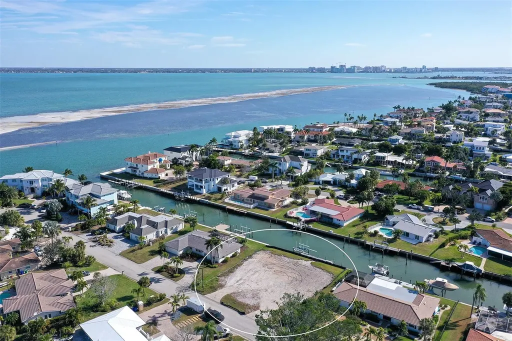 536 Gunwale Lane Longboat Key FL 34228