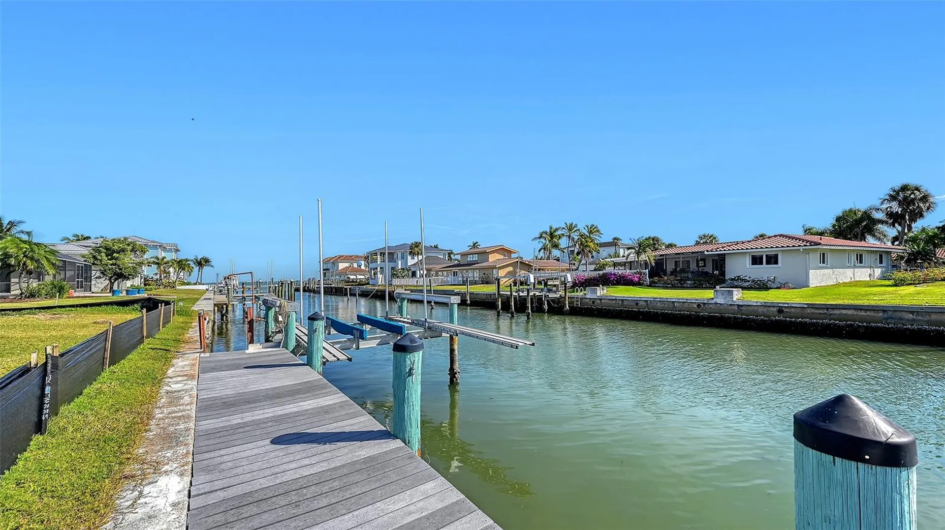 536 Gunwale Lane Longboat Key FL 34228