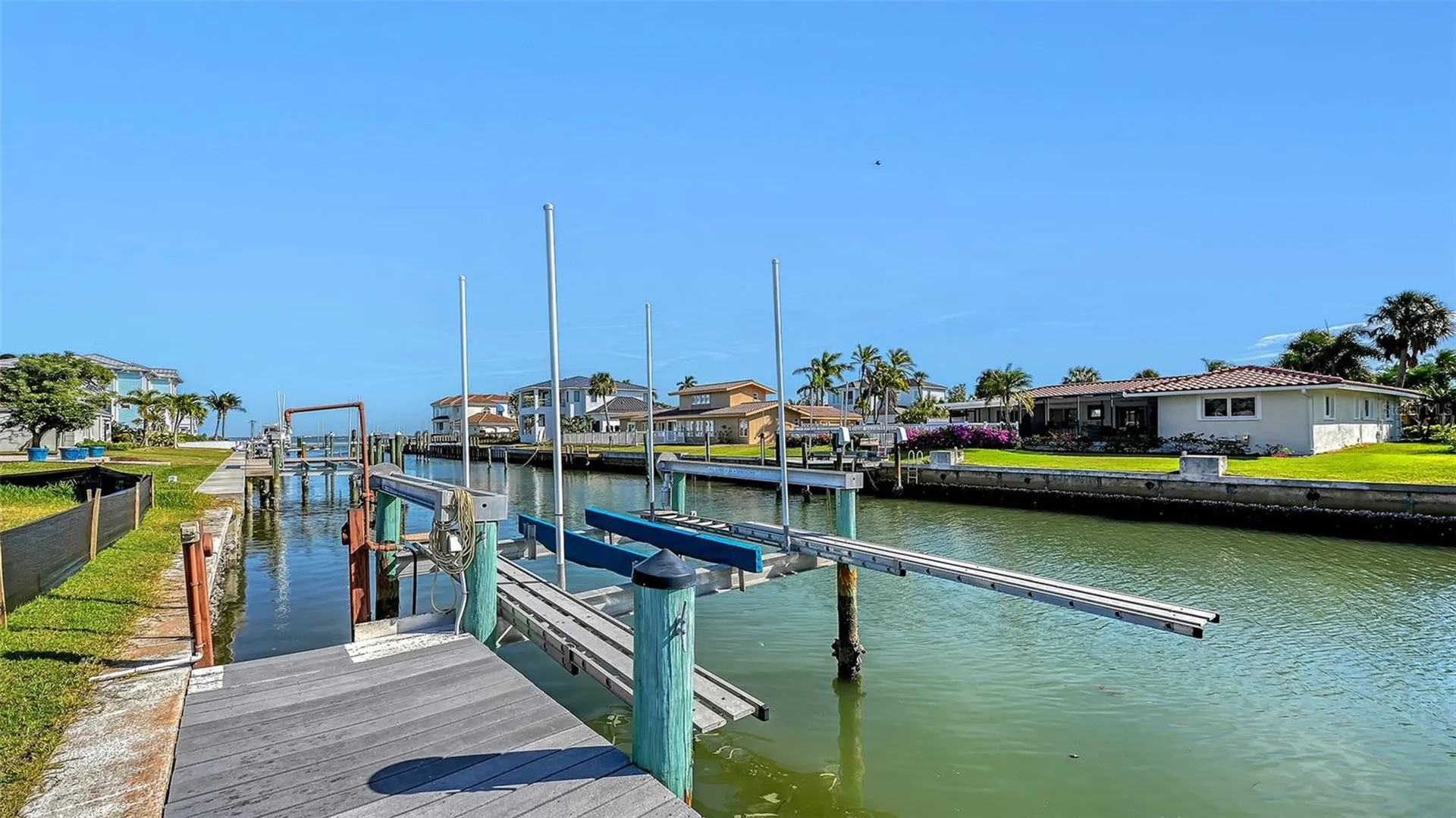 536 Gunwale Lane Longboat Key FL 34228