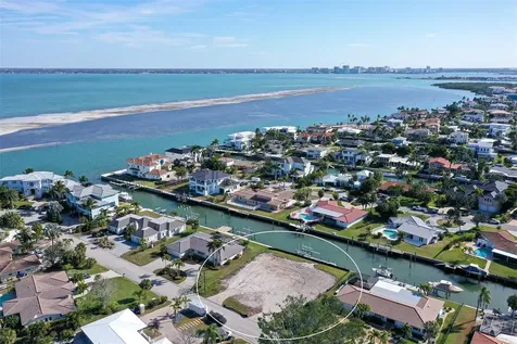 536 Gunwale Lane Longboat Key FL 34228