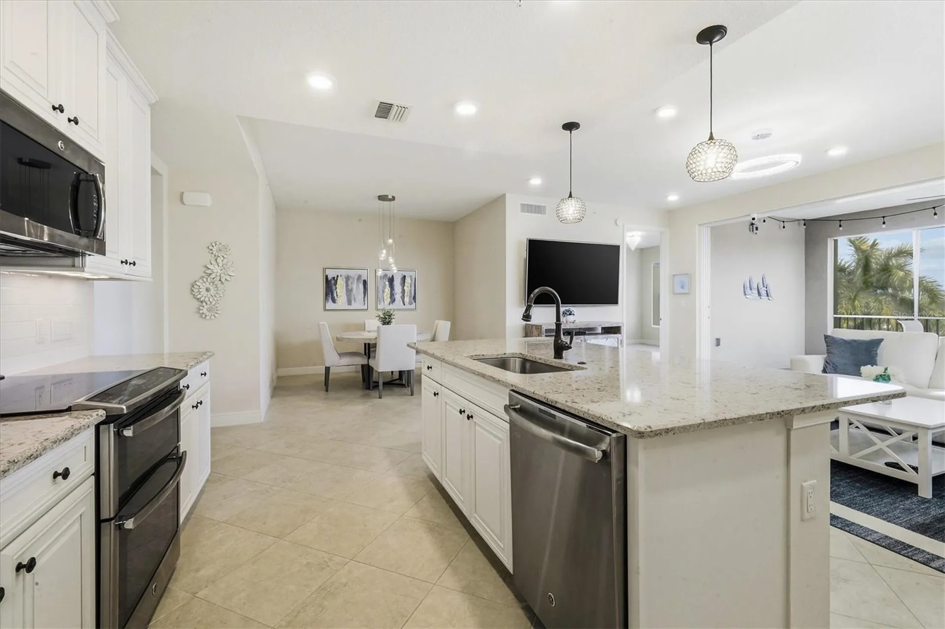 395 Aruba Circle Bradenton FL 34209
