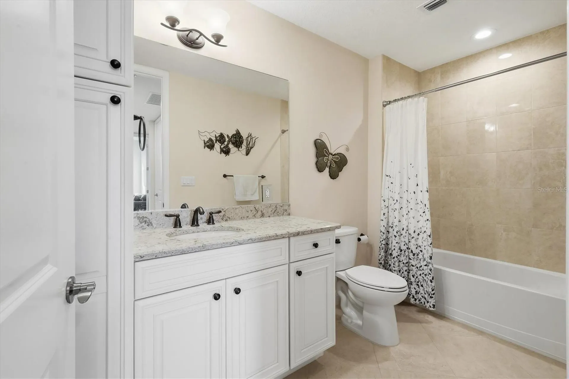 395 Aruba Circle Bradenton FL 34209