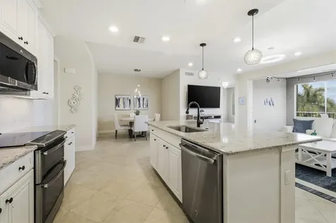 395 Aruba Circle Bradenton FL 34209