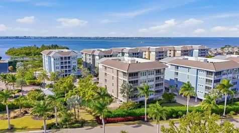 395 Aruba Circle Bradenton FL 34209