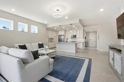 395 Aruba Circle Bradenton FL 34209