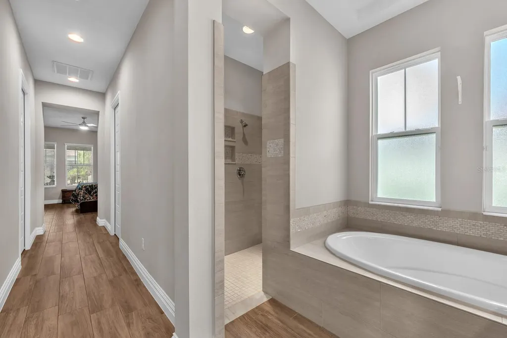 5303 Osprey Ridge Drive Lithia FL 33547