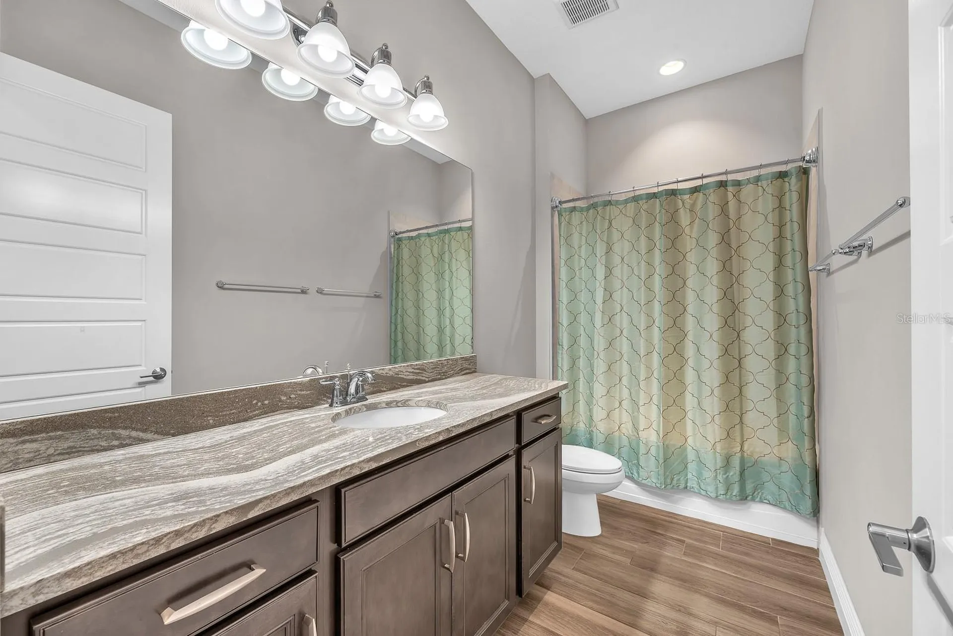 5303 Osprey Ridge Drive Lithia FL 33547