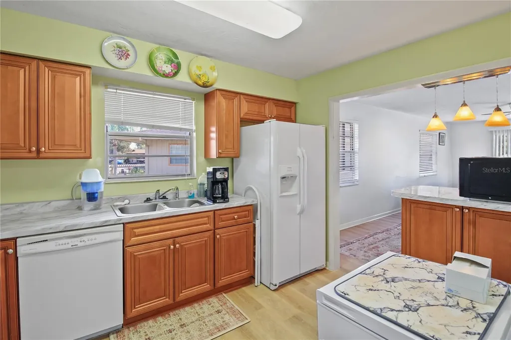 1640 Juno Trail Astor FL 32102