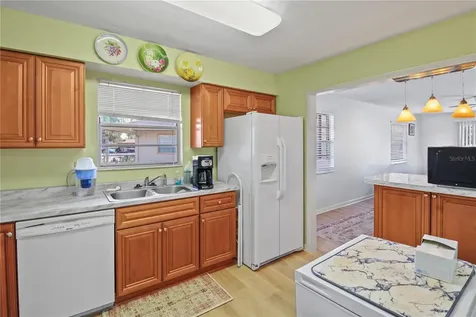 1640 Juno Trail Astor FL 32102