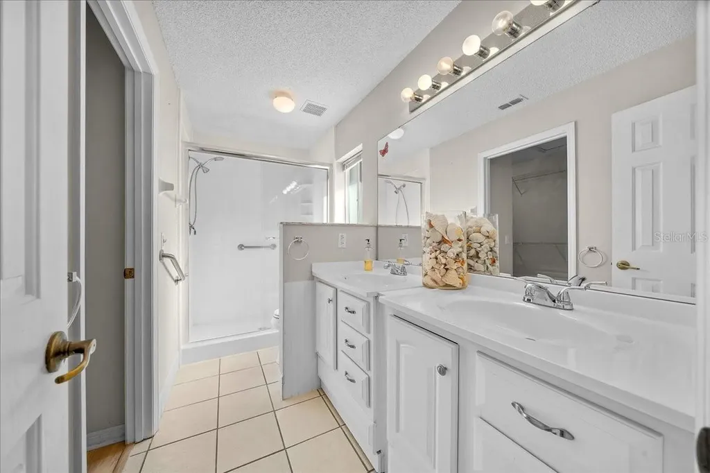 8594 SW 61st Court Ocala FL 34476
