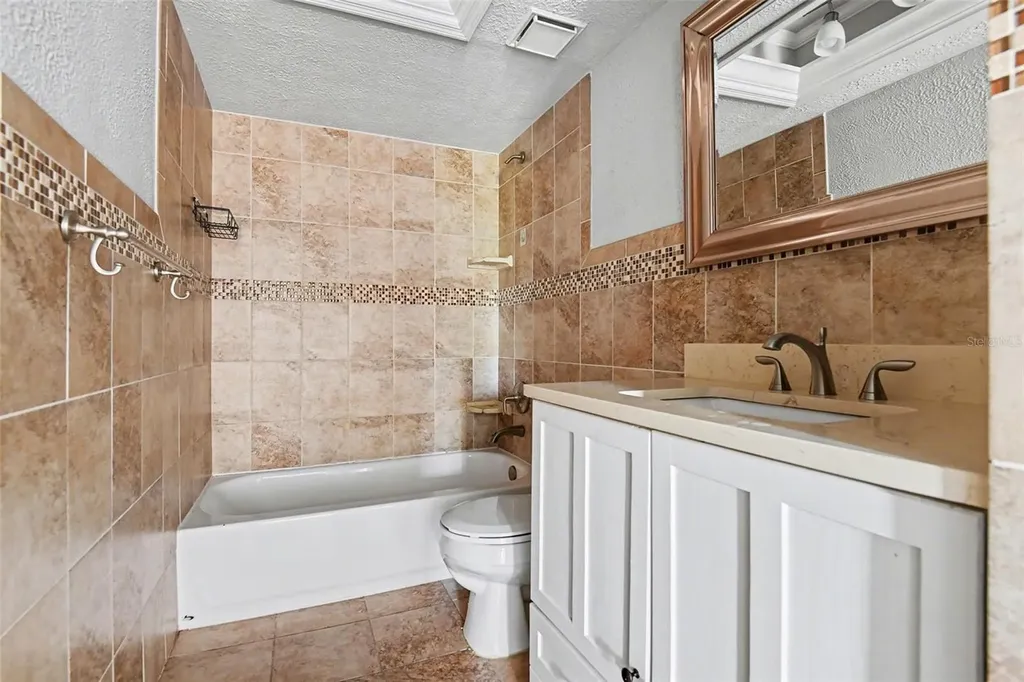 1912 SW 8th Court Cape Coral FL 33991