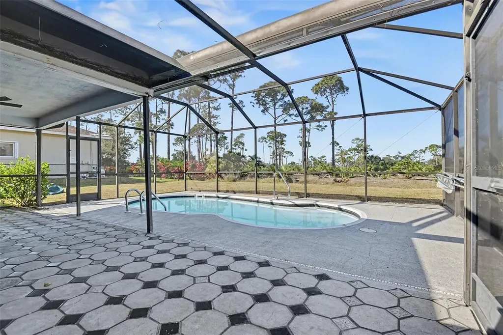 1912 SW 8th Court Cape Coral FL 33991