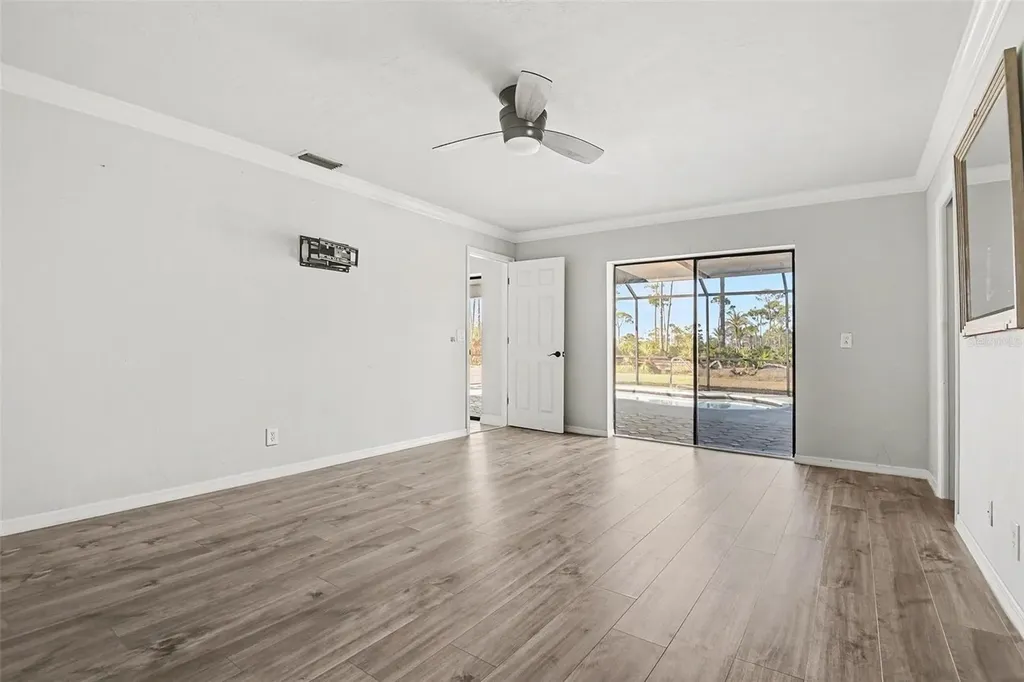 1912 SW 8th Court Cape Coral FL 33991