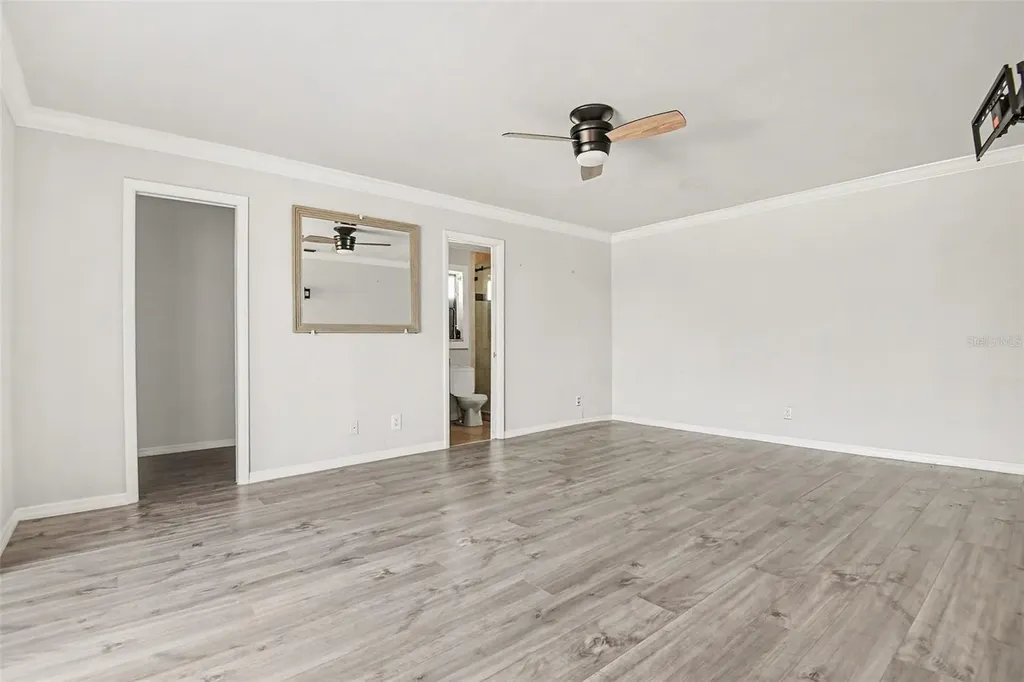 1912 SW 8th Court Cape Coral FL 33991