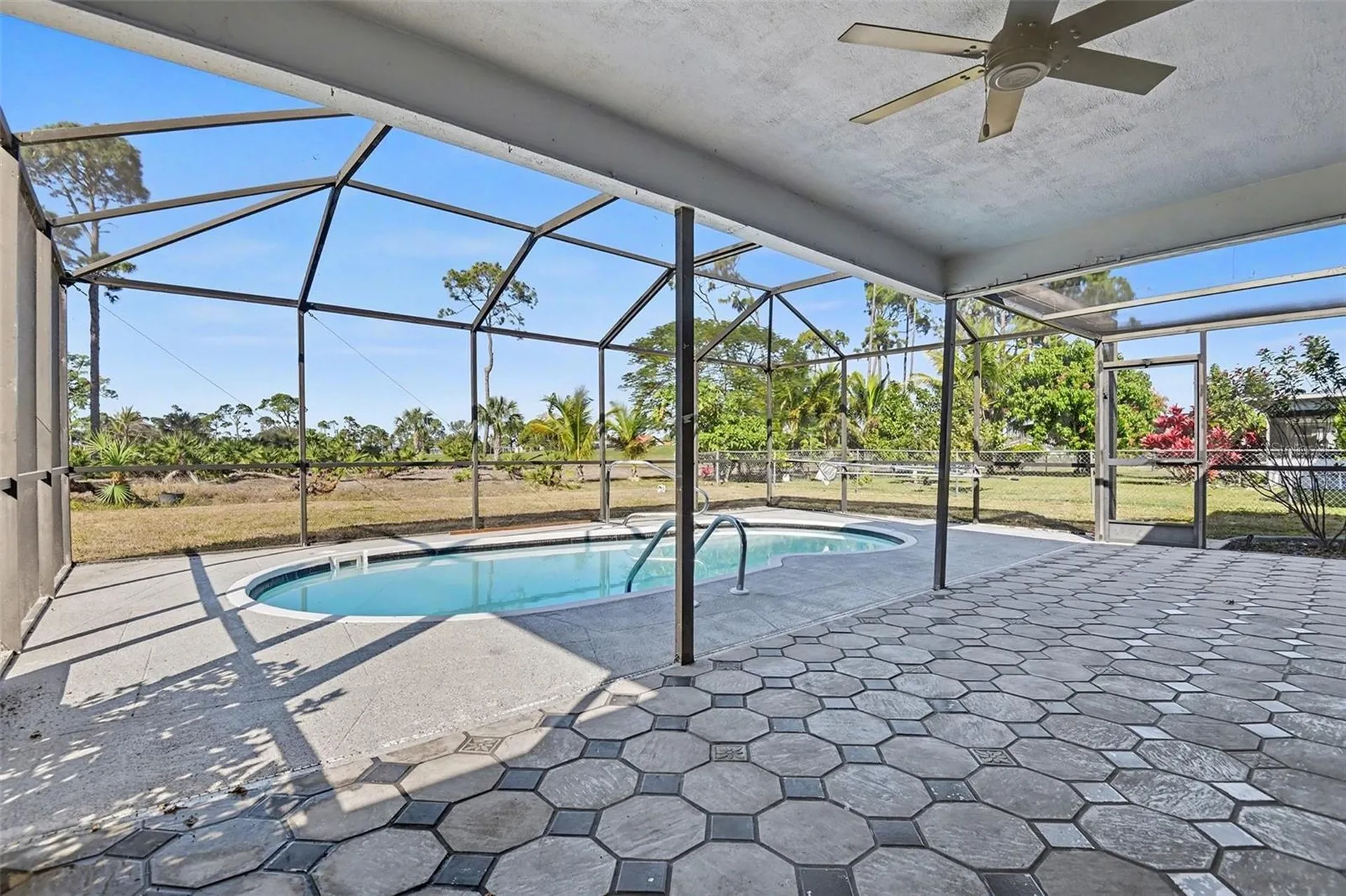 1912 SW 8th Court Cape Coral FL 33991