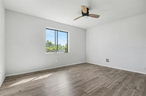 1912 SW 8th Court Cape Coral FL 33991
