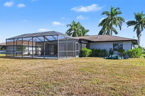 1912 SW 8th Court Cape Coral FL 33991