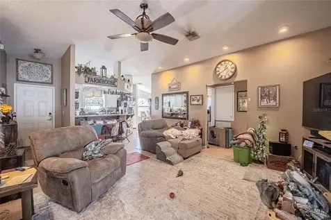 463 Emerald Cove Loop Lakeland FL 33813