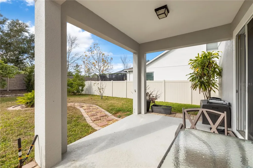 1565 Feather Grass Loop Lutz FL 33558