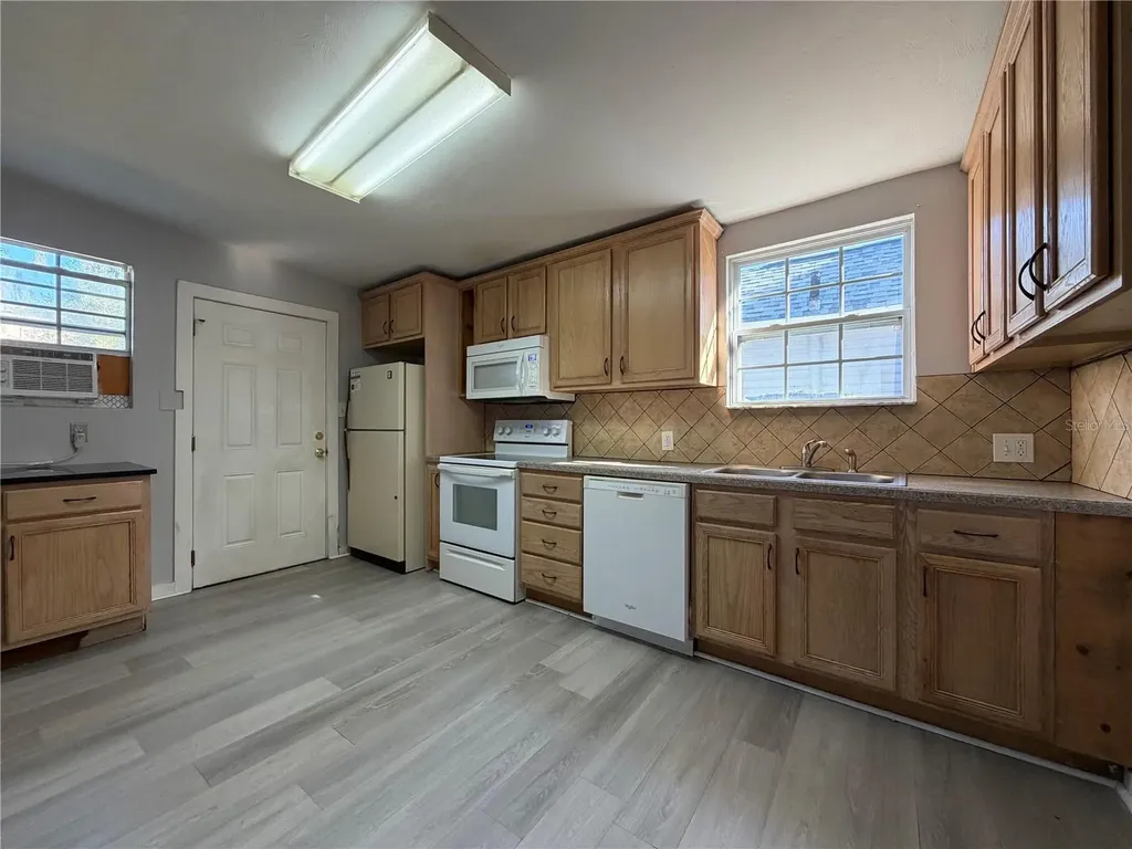 335 Maple Street Daytona Beach FL 32114