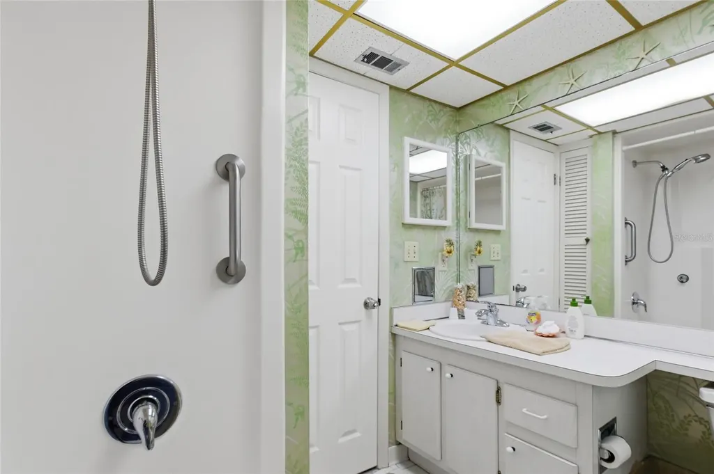 1270 Gulf Boulevard Clearwater Beach FL 33767