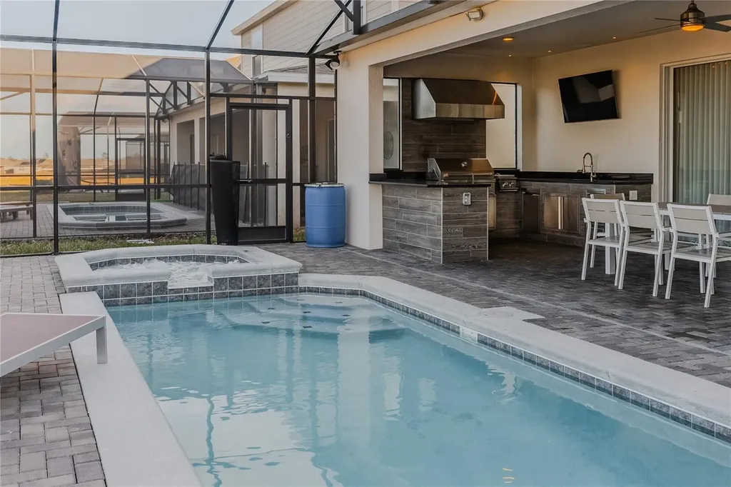 2126 Lelani Circle Davenport FL 33897