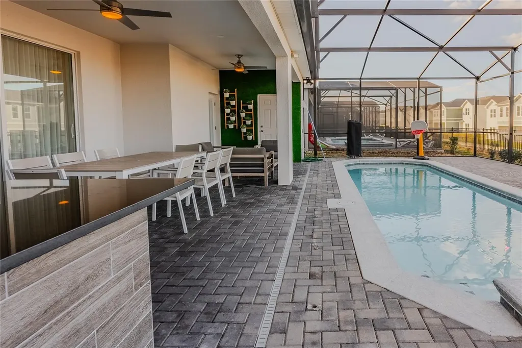 2126 Lelani Circle Davenport FL 33897