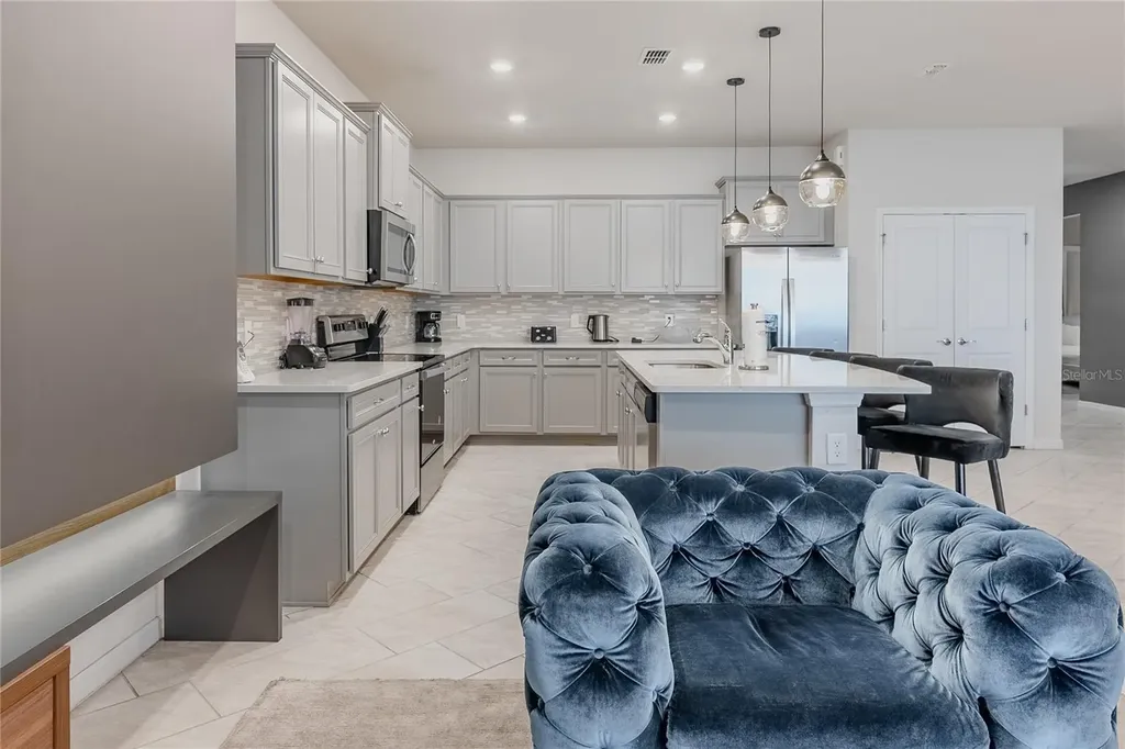 2126 Lelani Circle Davenport FL 33897