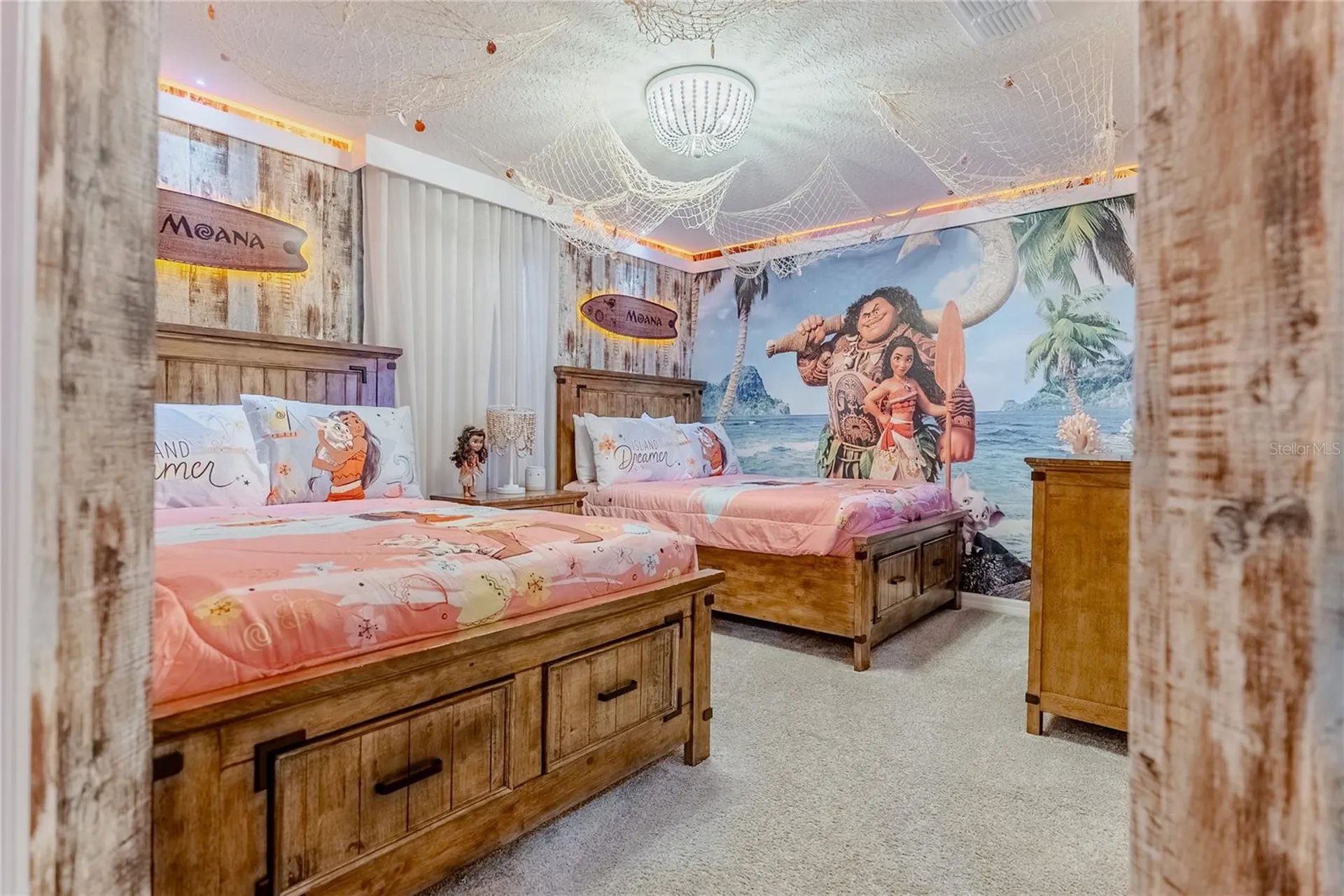 2126 Lelani Circle Davenport FL 33897