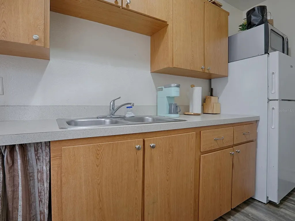 426 E Citrus Avenue Eustis FL 32726