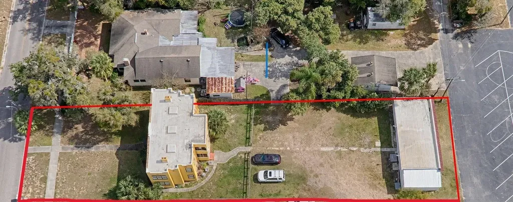 426 E Citrus Avenue Eustis FL 32726