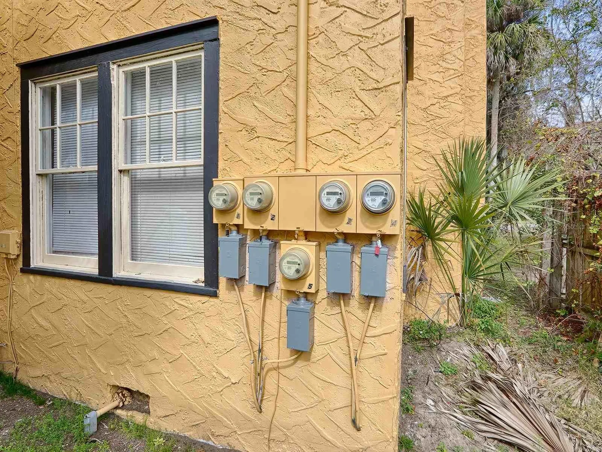 426 E Citrus Avenue Eustis FL 32726