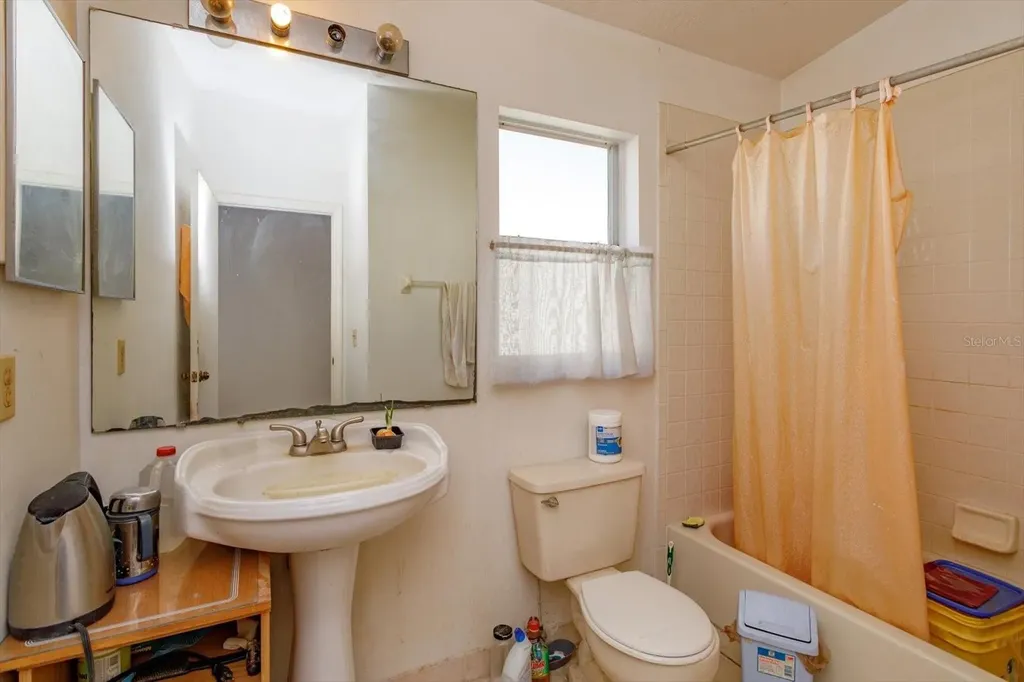 566 Wechsler Circle Orlando FL 32824