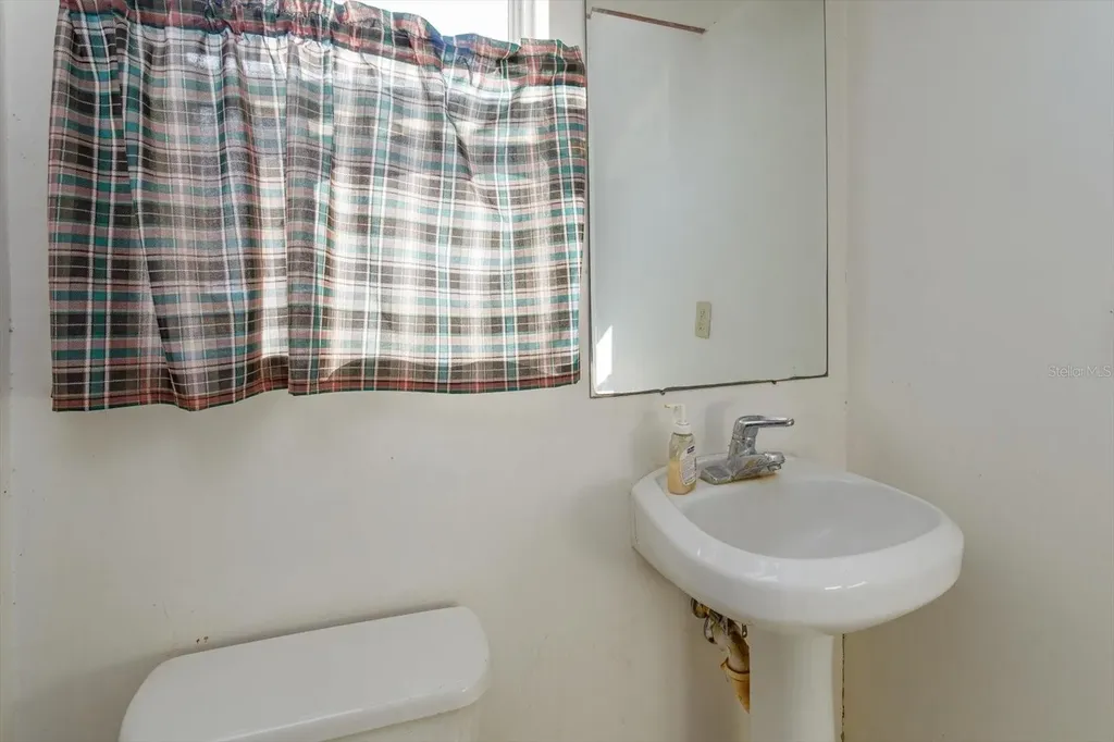 566 Wechsler Circle Orlando FL 32824