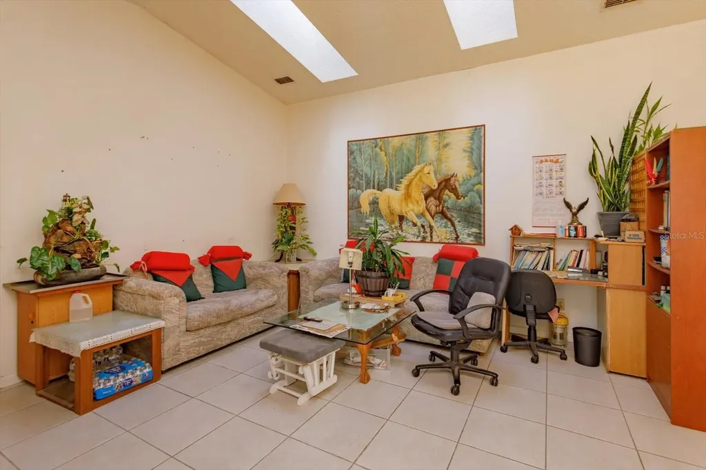 566 Wechsler Circle Orlando FL 32824