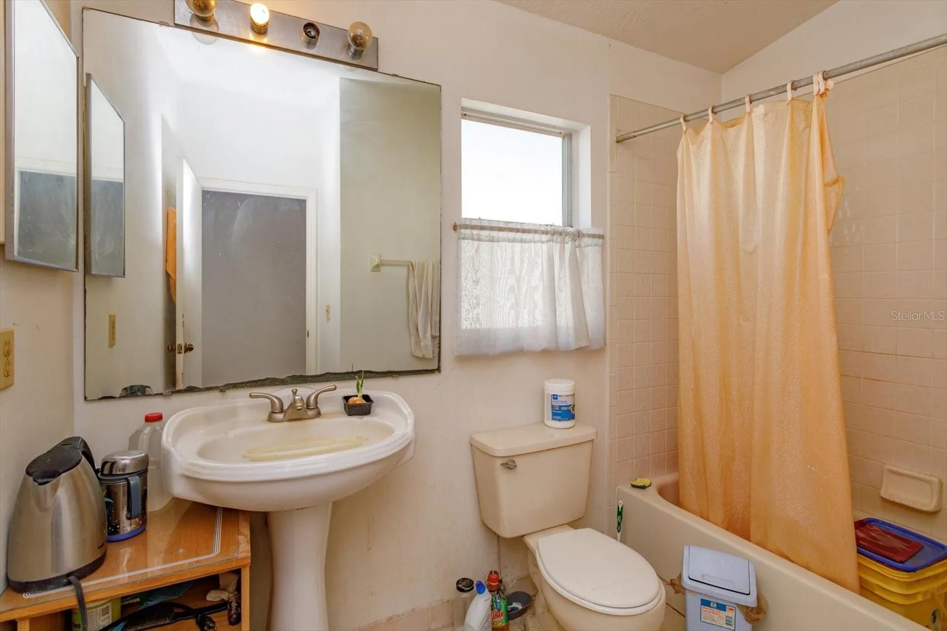 566 Wechsler Circle Orlando FL 32824